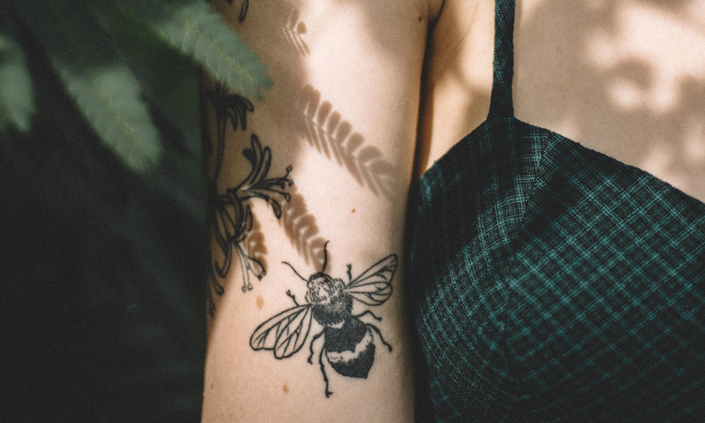5 Best Essential Oils For Tattoo Healing | Tattoo Aftercare Essential Oils  – VedaOils