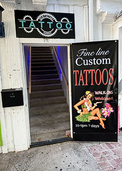 Skin Factory Tattoo Waikiki entrance